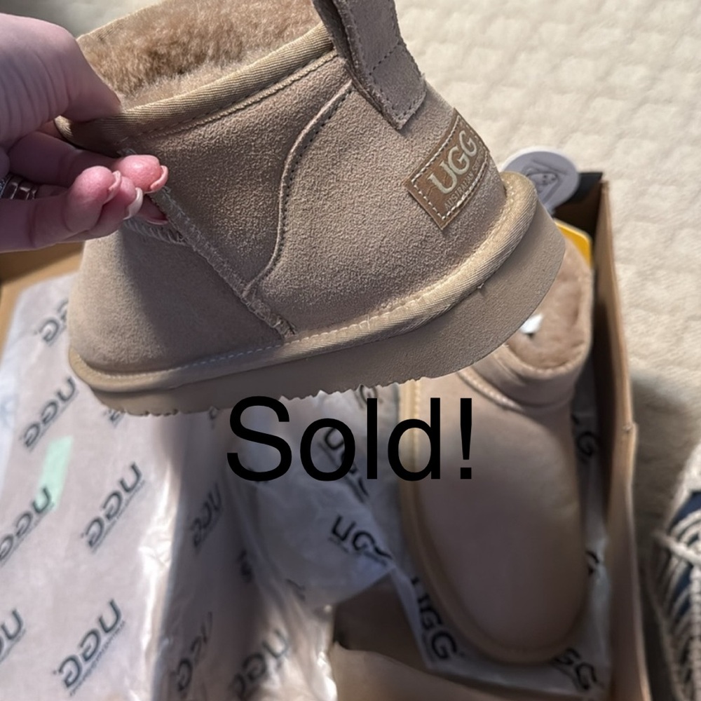 Sold NWT on LT Brown size 10Women mini 
Amazing UGG brand shipped from Australia